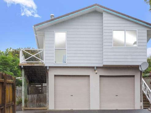 2/129 Spinella Drive, Bayview
