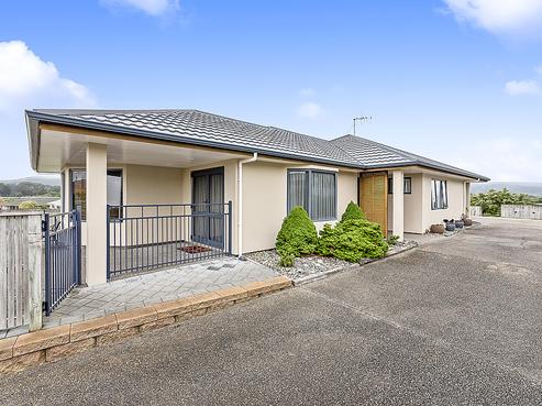 29 Crown Hill, Paraparaumu