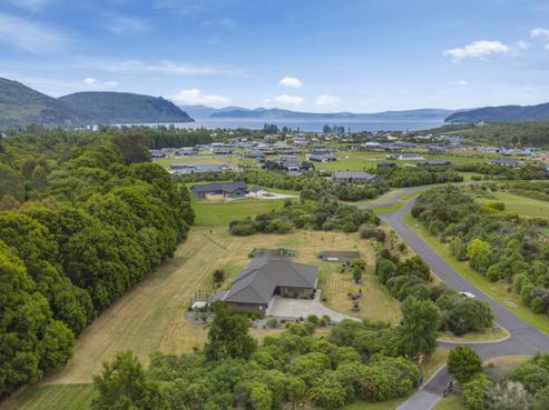 12 Lacebark Drive, Kinloch