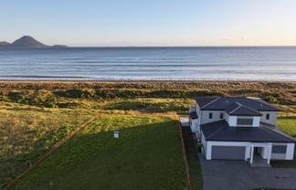 47 Pacific Parade, Coastlands