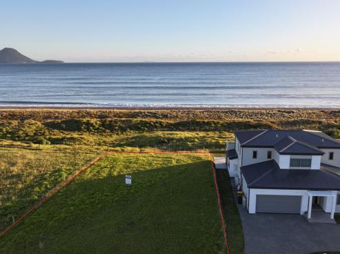 47 Pacific Parade, Coastlands