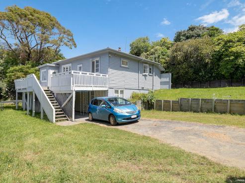 42 Everard Avenue, Army Bay