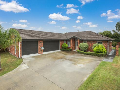 19 Whitney Place, Rototuna North