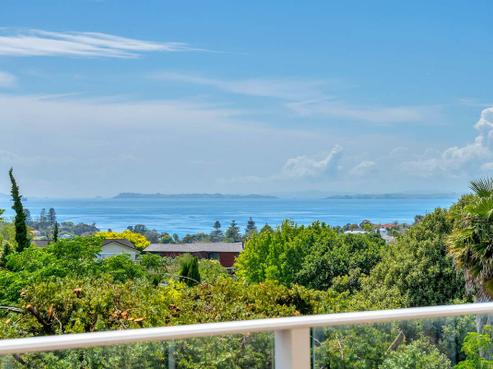 1/135 Glamorgan Drive, Torbay