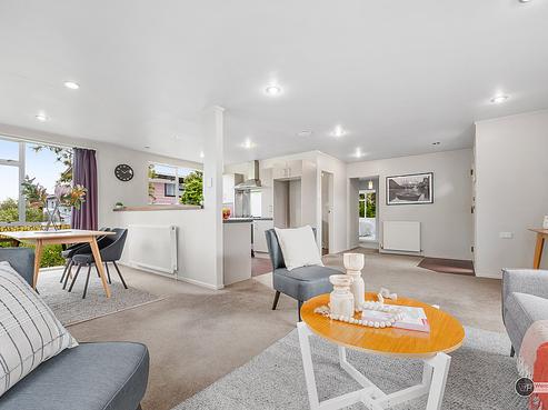 13 Clapham Grove, Stokes Valley