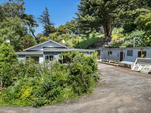 323 Aramoana Road, Deborah Bay