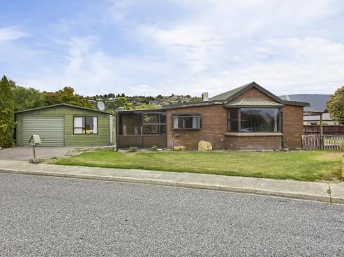 14 Bruce Place, Alexandra