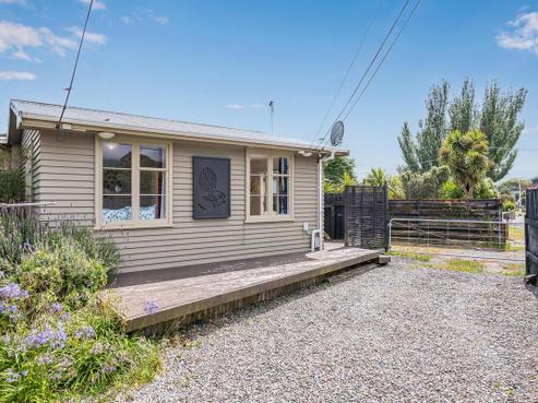 24 Parakai Street, Paraparaumu