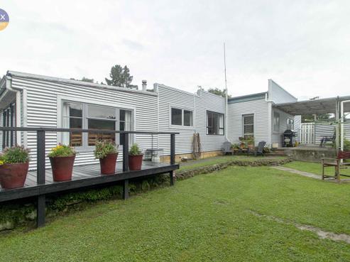 2976 State Highway 5, Hastings Country