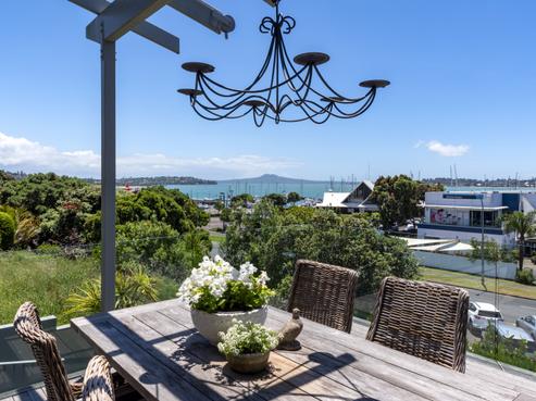74 Compass Point Way, Half Moon Bay