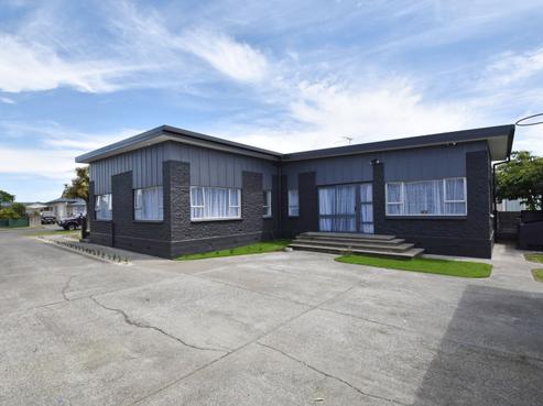 174 Dalrymple Street, Strathern