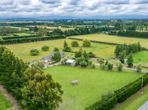 1121 Two Chain Road, Swannanoa