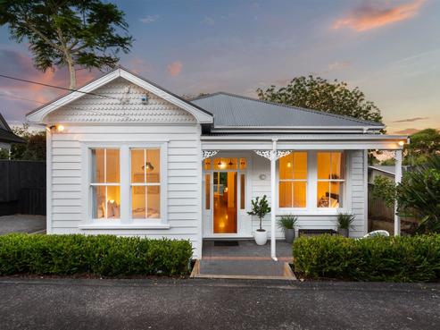 2/17 Rodney Road, Northcote Point
