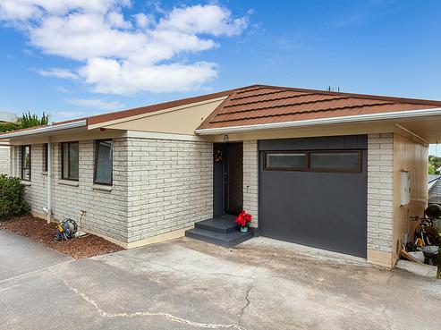 8B Homestead Road, Manly