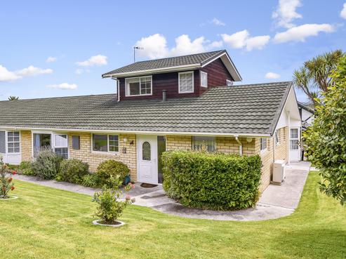 2 Te Maku Grove, Waikanae