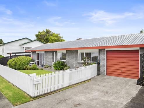 2 Childs Avenue, Pukekohe
