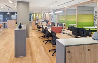 Find a dedicated desk in Regus Awly Building