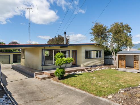 9 Fry Street, Motueka