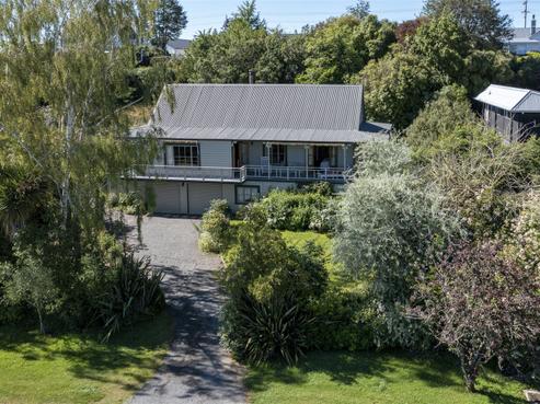 6 Mckays Lane, Cust