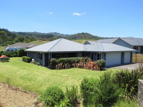 32 Victoria Street, Coromandel