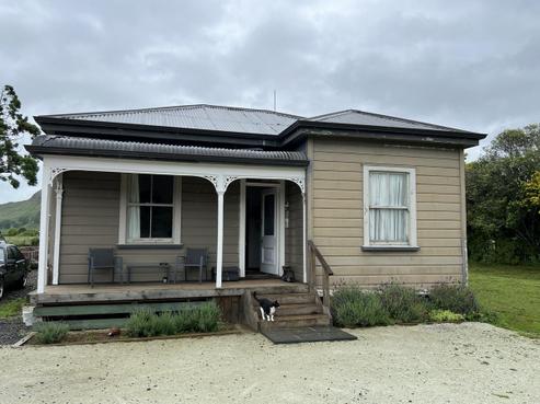 5 Mania Road, Awakino