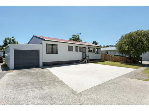 8A Solomon Street, Brookfield