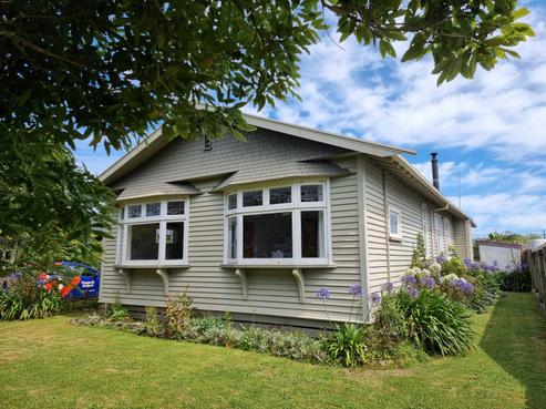 52 Palmerston Street, Greymouth