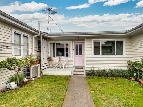 3/245 Kennedy Road, Onekawa