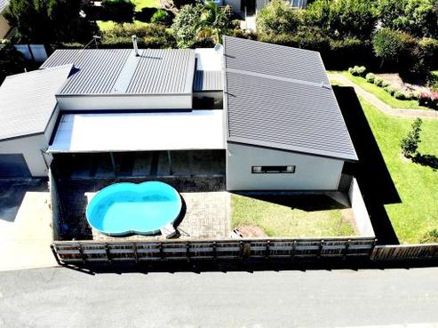 1013 Lane Street, Mahora