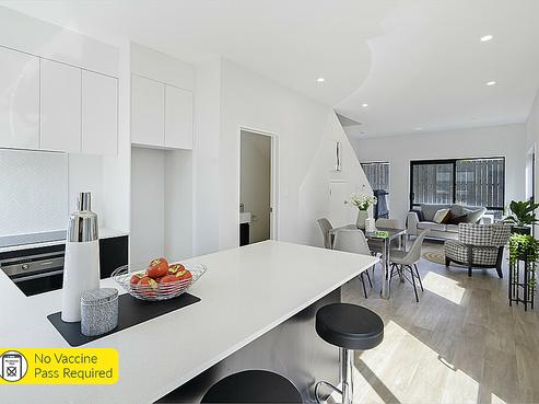 2/24 Andrew Road, Howick