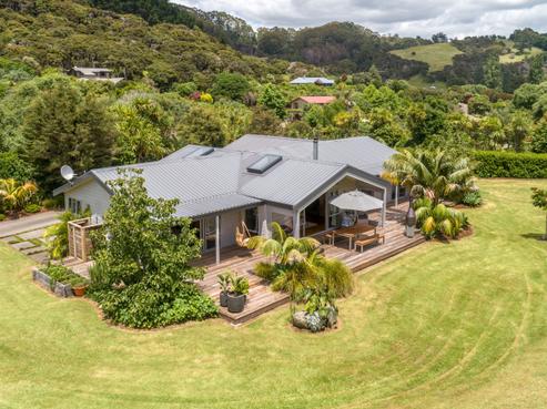 995A Purangi Road, Cooks Beach