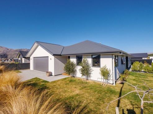 33 Olds Crescent, Cromwell