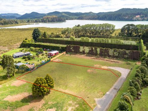 1A Allan Drive, Whangamata