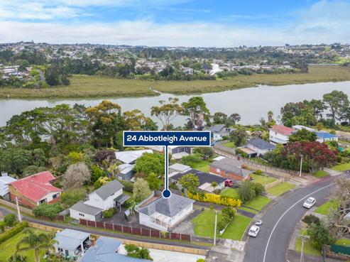 24 Abbotleigh Avenue, Te Atatu Peninsula