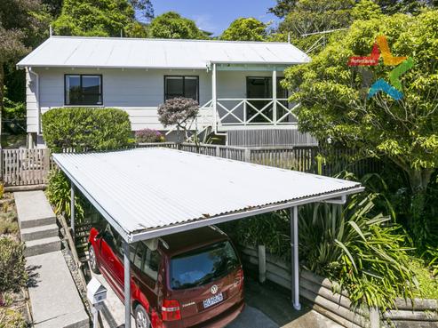 13 Ruth Grove, Karori