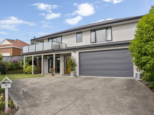 10 Lingfield Place, Richmond