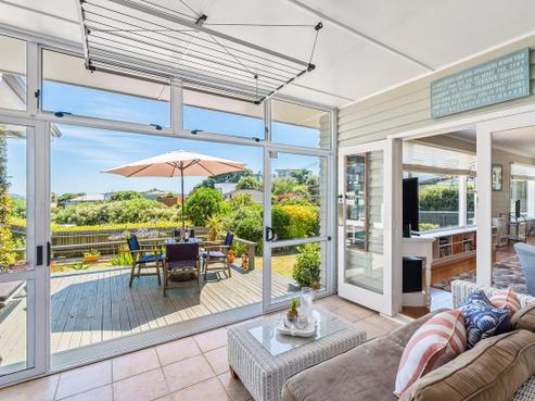 16 Webber Street, Paraparaumu Beach