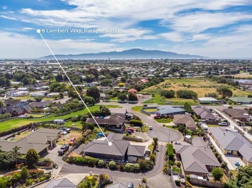 6 Lambert Way, Paraparaumu