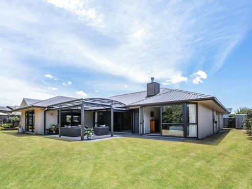 10 Lochaber Drive, Nukuhau