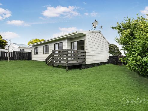 1/11 De Bloge Place, Clendon Park