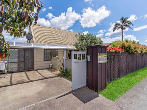 15/58 Manuroa Road, Takanini
