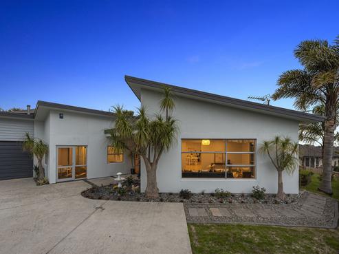 6 Heathfield Avenue, Huntington
