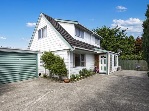8A Hall Avenue, Regent