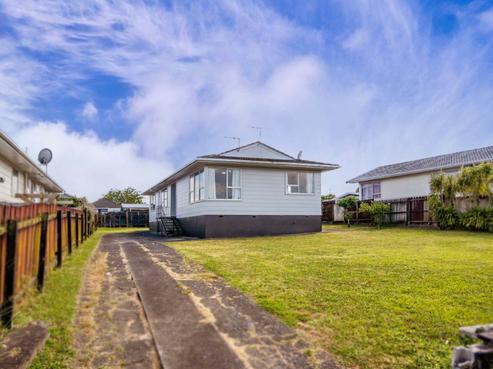 8 Rimini Place, Clover Park