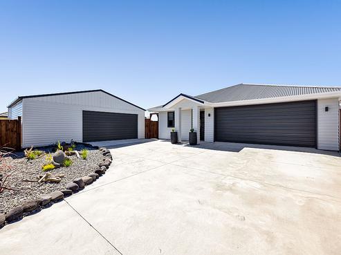 50 County Drive, Hawera