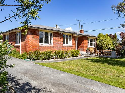 60 Cologne Street, Martinborough
