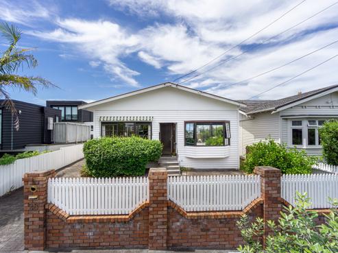 28 Lemington Road, Westmere