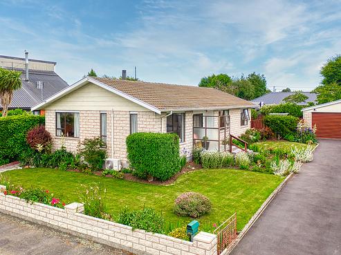 39 Dunbarton Street, Redwood