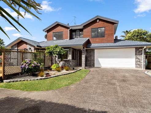 2/10 Stoneleigh Court, Sunnynook