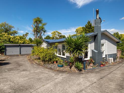 1/129 Edmonton Road, Te Atatu South